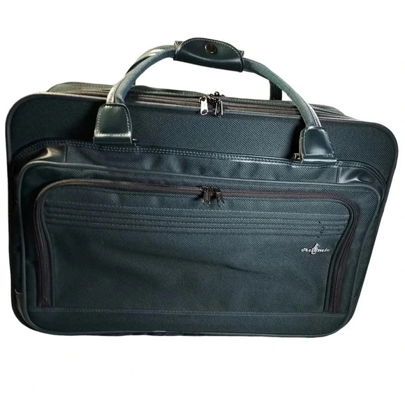 Atlantic Other - Atlantic Vintage Luggage Tote Forest Green Color